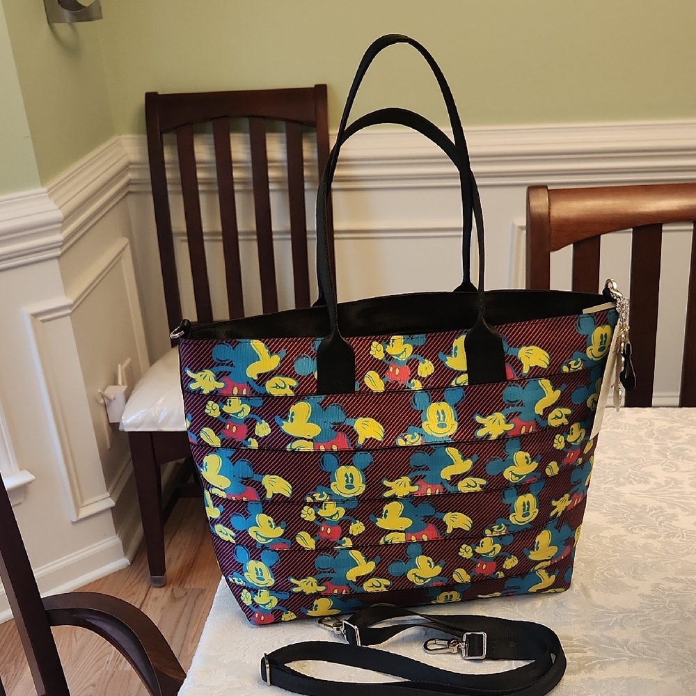 Harveys Seatbelt Mickey Mouse Med Streamline Tote💜PRICE FIRM